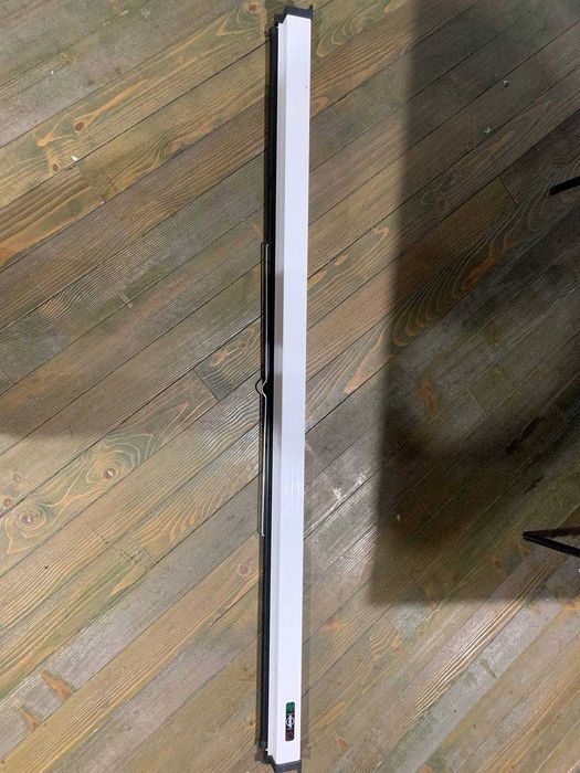 Екран рулонний  для проектора 180 на 200 см