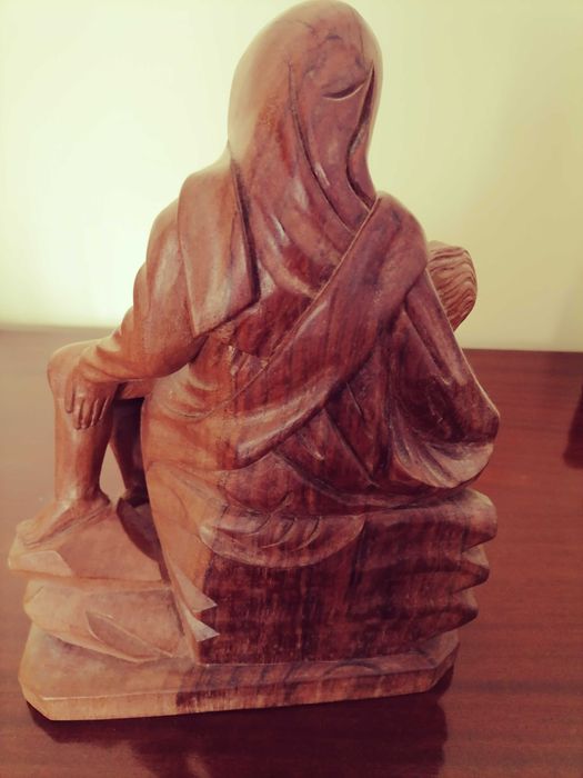 Pieta / Nossa Senhora da Piedade em madeira