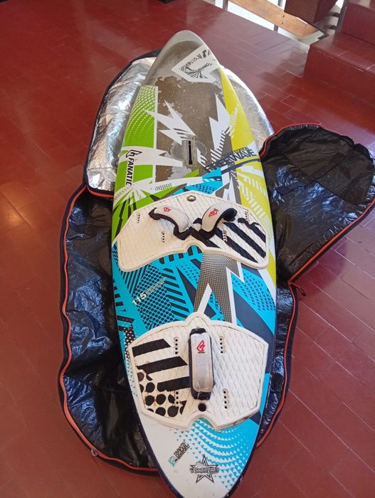 Prancha de windsurf Fanatic Freewave 115 thruster