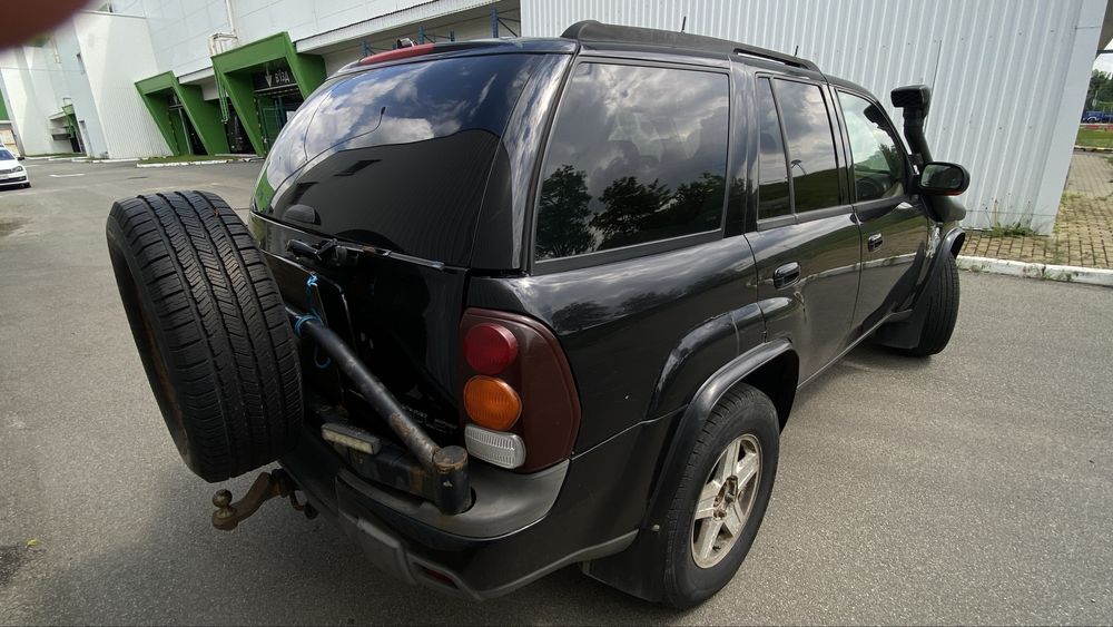 Chevrolet TrailBlazer.