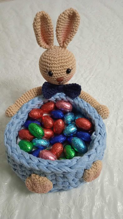 Amigurumi cestinha coelho