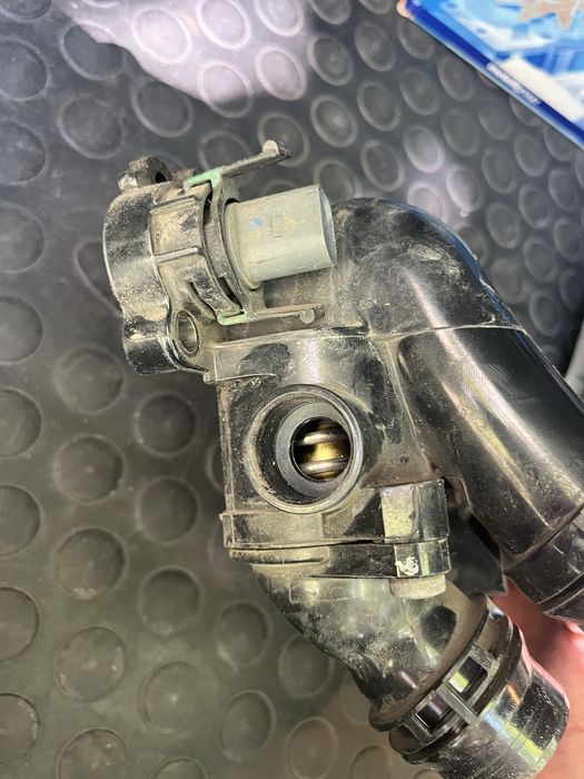 Водяна помпа з Volkswagen Passat B7 двигун CDAA ea888 gen2