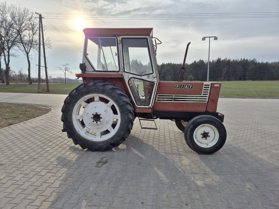 Ciągnik rolniczy FIAT 680/8  , jak New Holland , Case