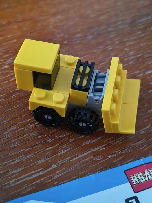 Конструктор лего екскаватор