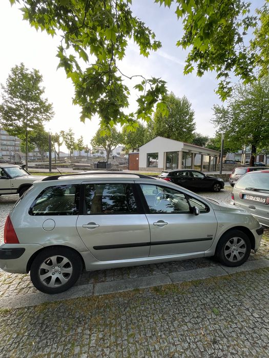 Peugeot 307 1.4 16V Navtech (2003) – IUC Pago e Óleo Trocado