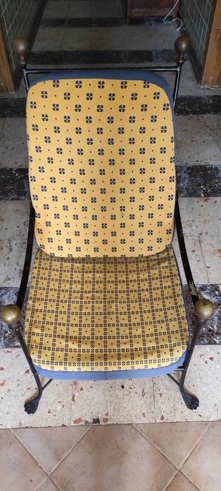 Cadeirão em Ferro Vintage