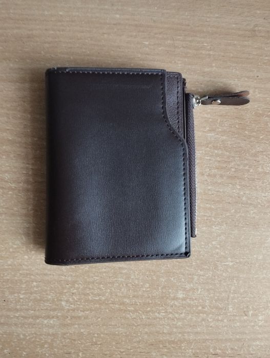 Кошелек новый продам