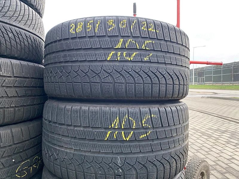 285/30r22 Pirelli PZero Winter_5,5mm_4szt_(105)