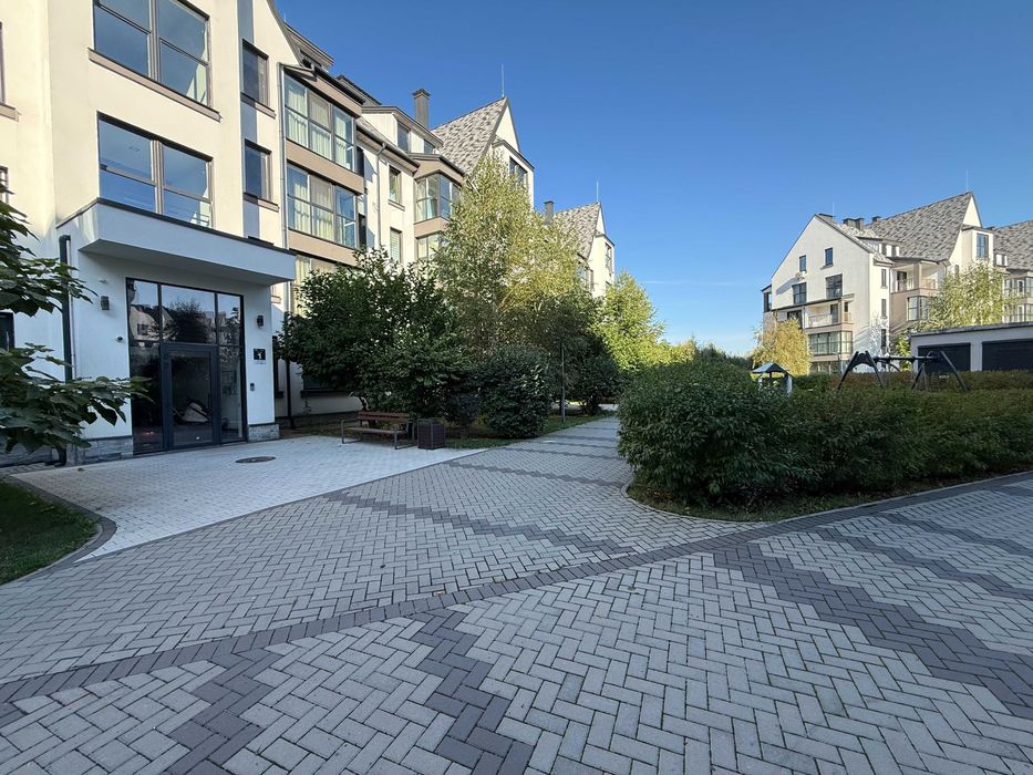 продам 1 кімнатну 49 м2, 1 поверх, с. Зазим'я вул. Київська 10 В , ЖК Desna Park Residence