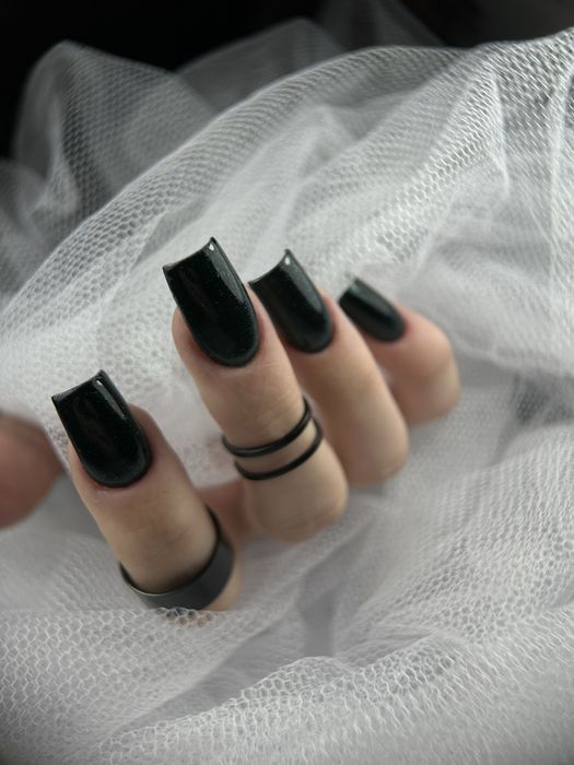 Манікюр, педикюр