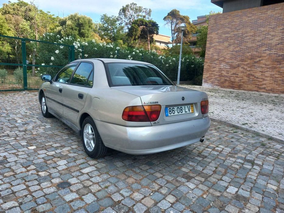 Mitsubishi carisma 1.9 TD full estras AC