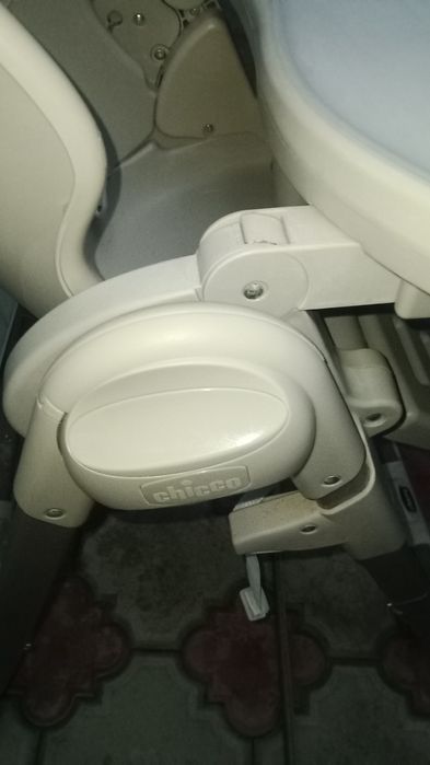 Стульчик для кормления Chicco Polly Magic