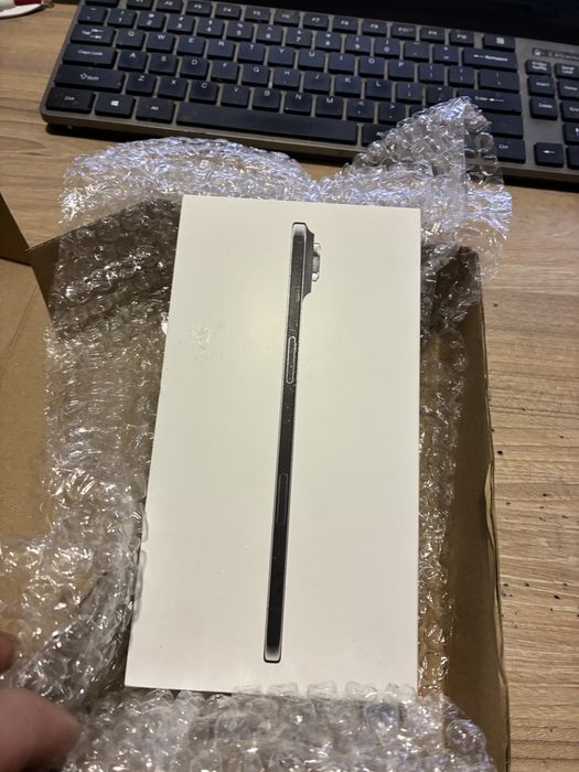 Iphone air 256 otwarty 6 mies temu lub zamienie na 17 pro