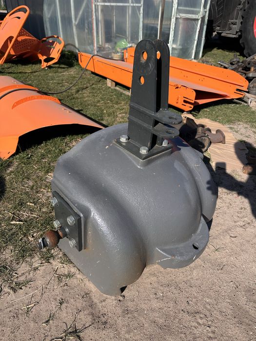 Obciążnik balast żeliwny 900 kg Fendt john deere
