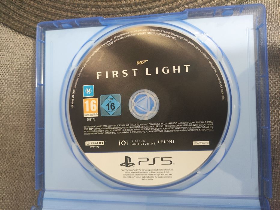 Gra 007 First light PS5