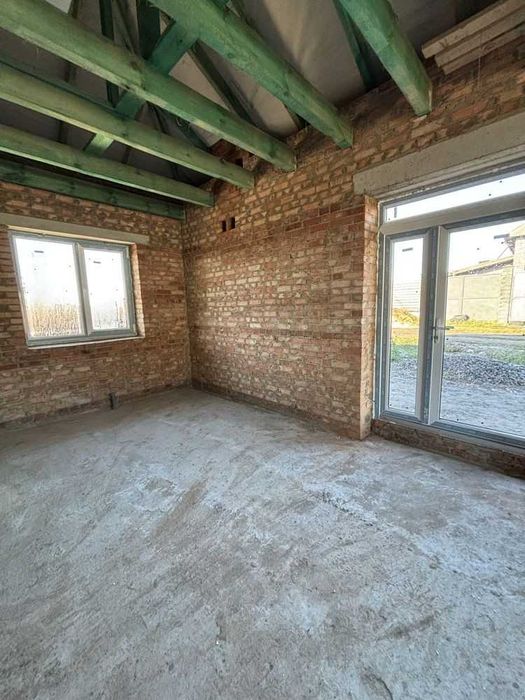 ₴ Американка в передмісті Рівного
