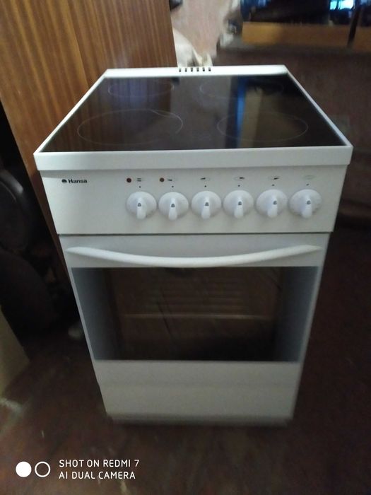 Плита електрична Hansa(Німеччина),гарний стан!