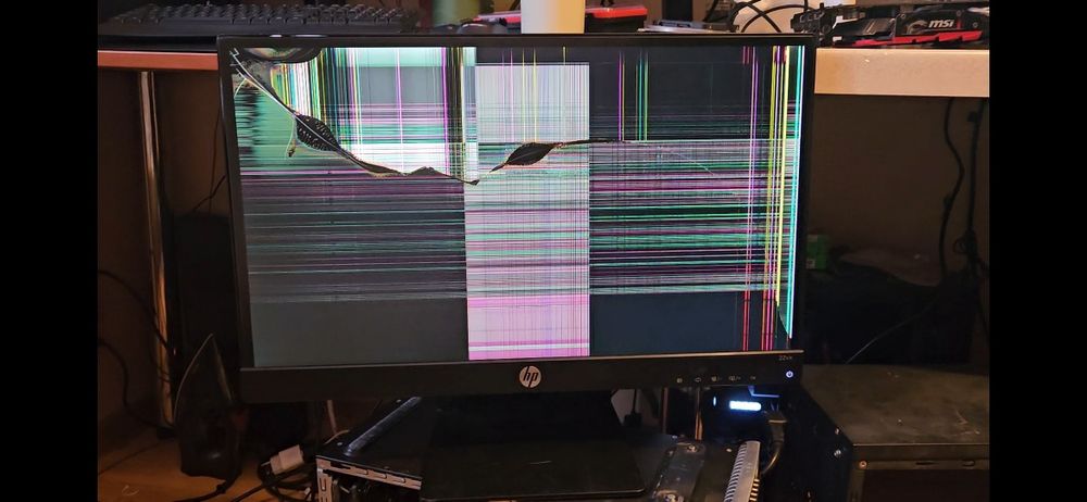 Monitor HP 22 1920X1080 FULL HD VGA HDMI DVI Uszkodzony