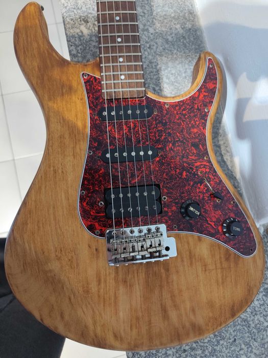 Yamaha Pacifica