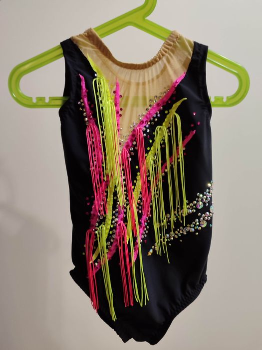 Продаж, прокат костюмів для художньої гімнастики