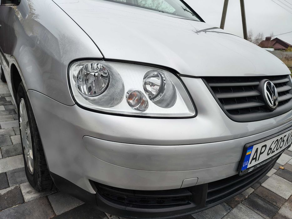 Volkswagen 1,6 Touran СРОЧНО