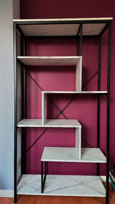 Regał na książki marmurek