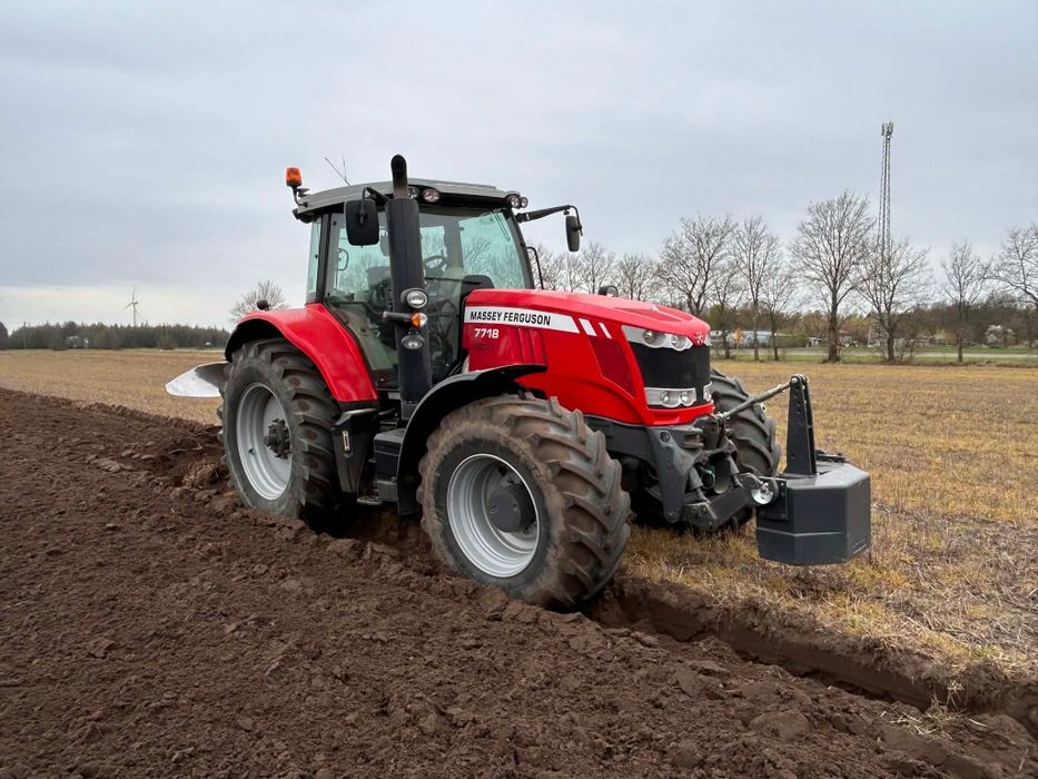 Massey Ferguson 7718 VT 2017/2018 tuz WOM nawigacja umowa-brutto