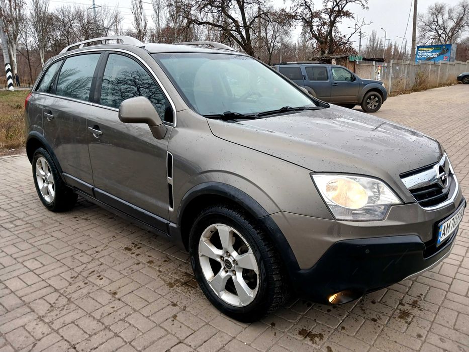 Продаю Opel Antara