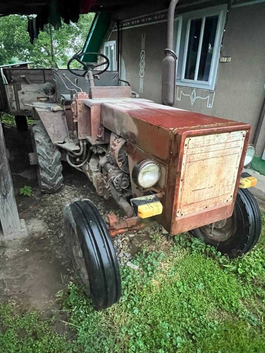Продаж трактор Т25