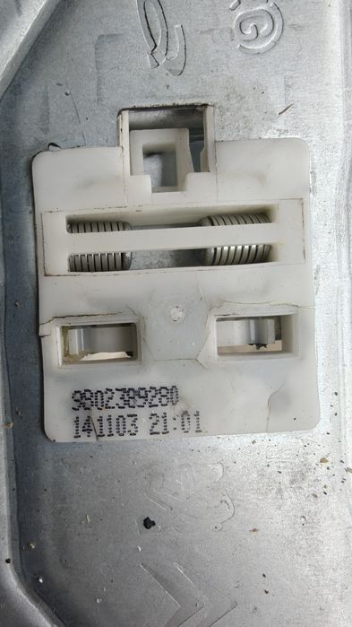 Podnośnik mechanizm szyby lewy  Berlingo partner 08-18