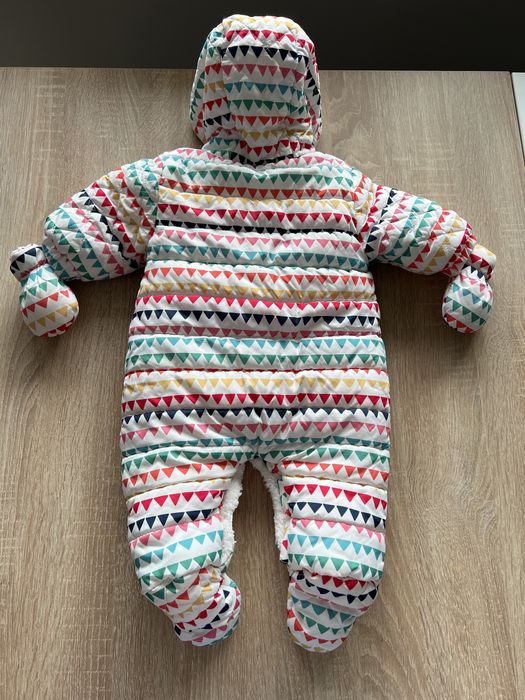 NEXT super kombinezon dziewczęcy z rękawiczkami 62 cm!