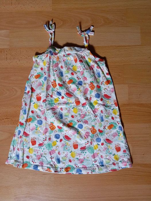 2 vestidos 18-24 meses