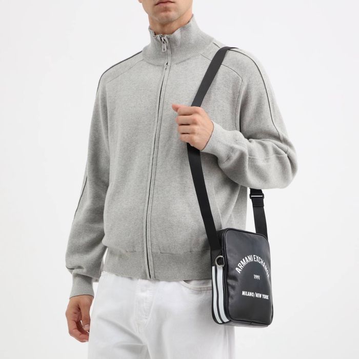 Сумка мессенджер Armani Exchange