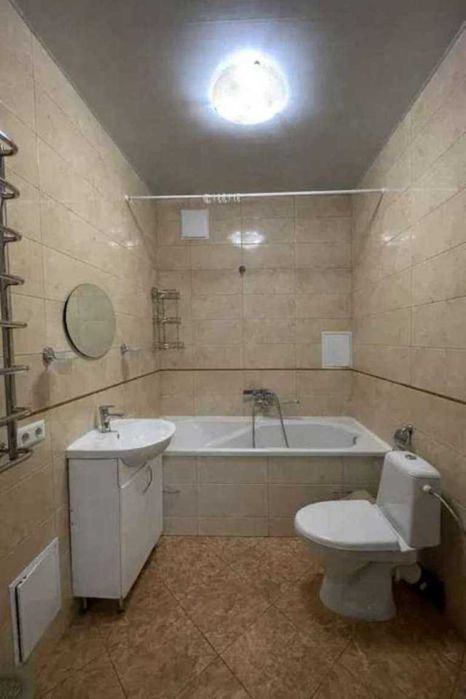 Продається  2-кімн. Зарічній  вул. 1г, 61 м.кв