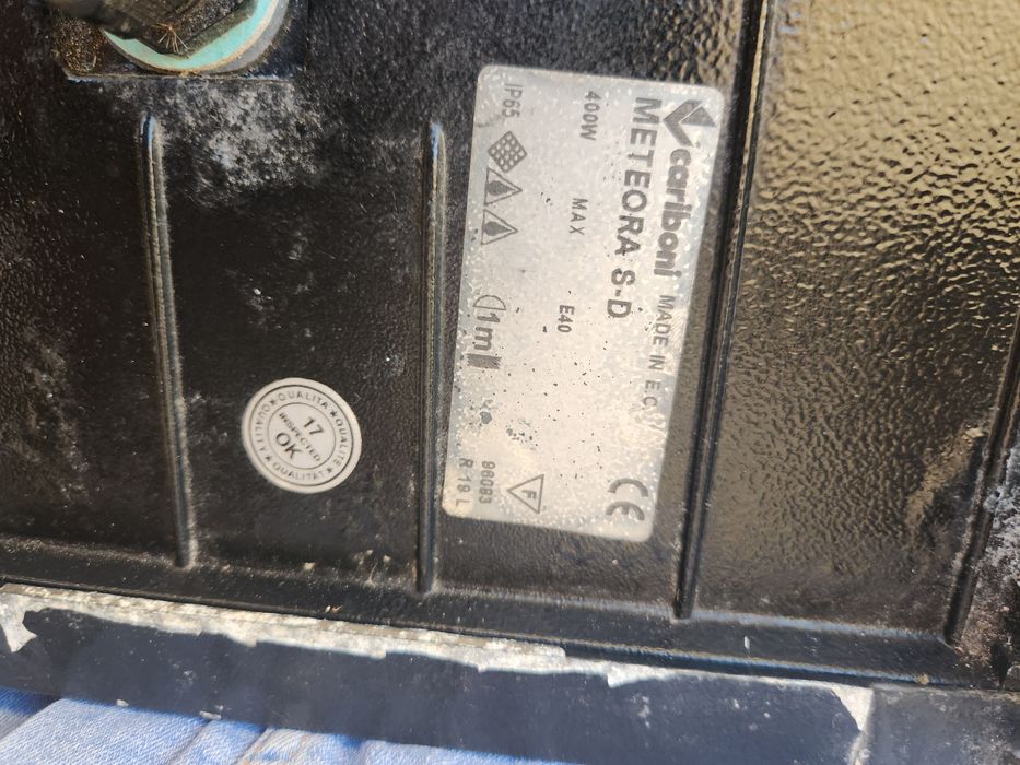 Projector aluminio 8 kilos Profissional