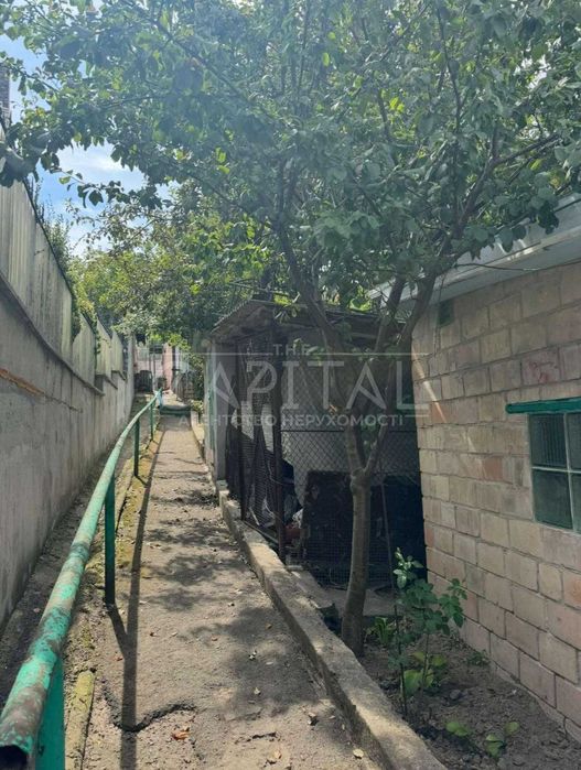 Продаю будинок з ділянкою 6 соток пров. Голосіївський 10а Деміївська