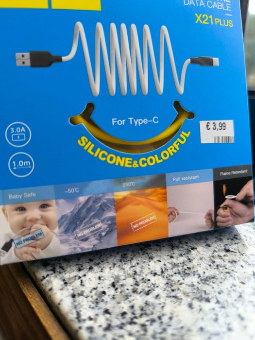 4 Cabos silicone USB-C de excelente qualidade 3.0A .