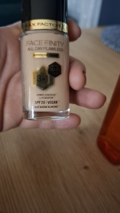 Podklad Max Factor X N45 Warm Almond