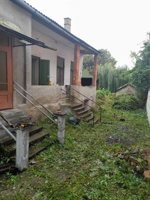 Продаж будинку в центрі міста