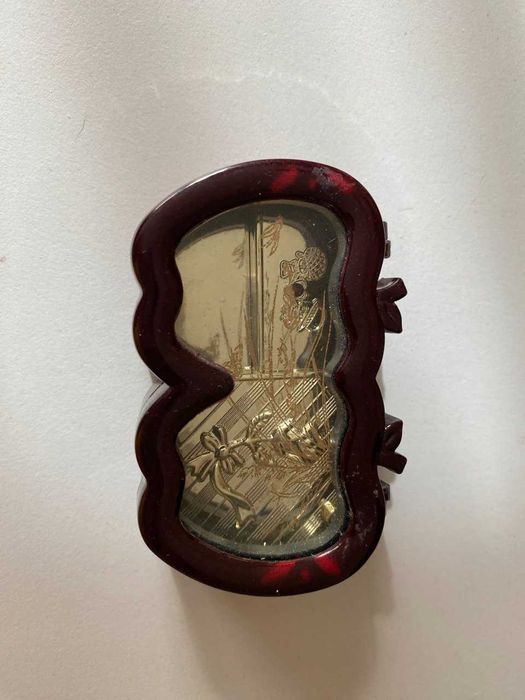 Шкатулка музыкальная