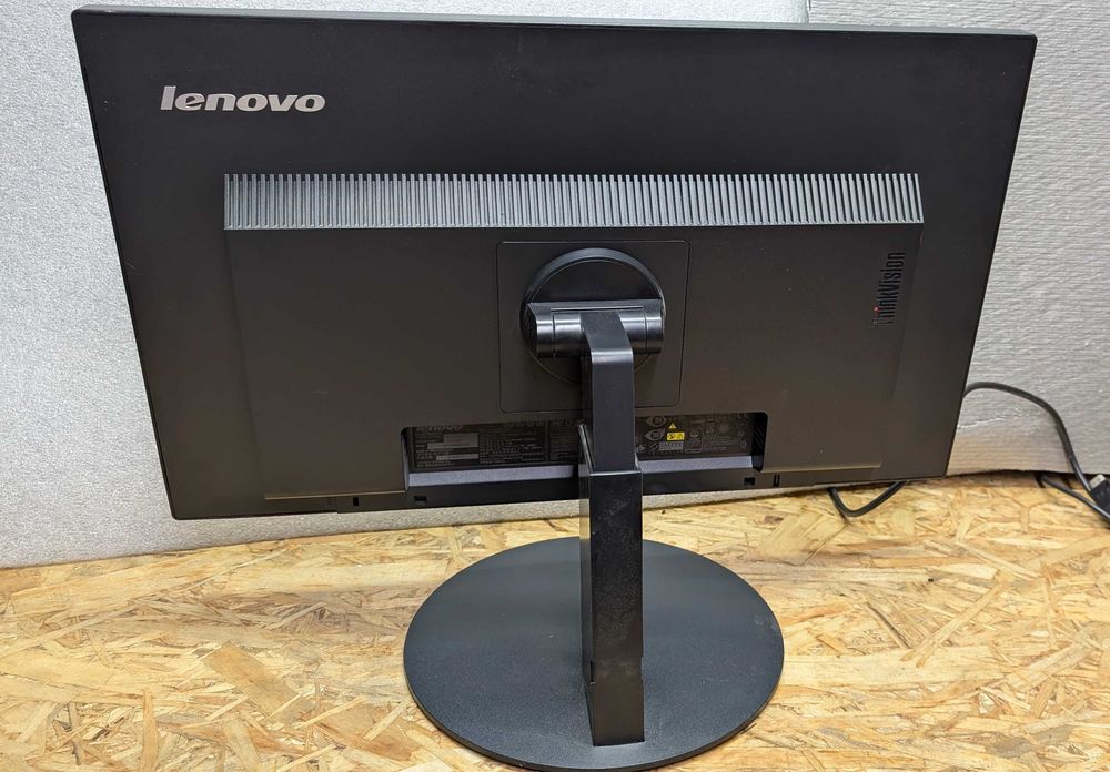 Monitor 23,8" Lenovo T2424p IPS 1920x1080