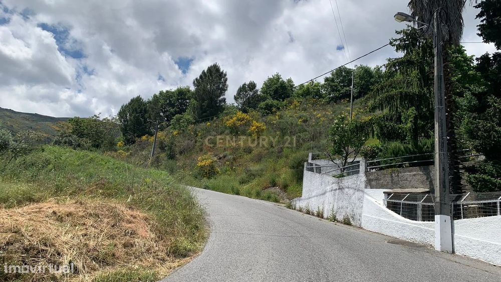 Terreno em zona urbanizável 2.800 m2 Santo António Covilhã — Covilhã E Canhoso, Castelo Branco