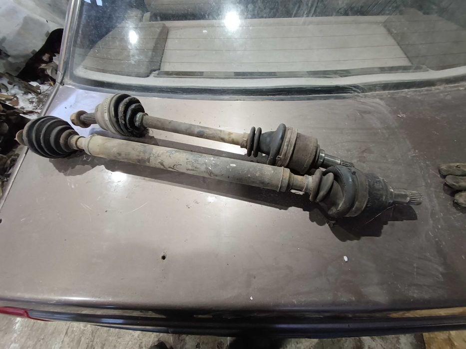 Полуось Форд Фиеста МК3 Приводные Валы Ford Fiesta мк3