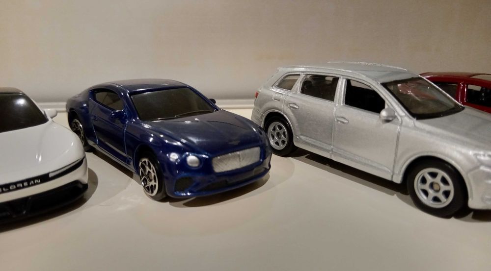 Hot Wheels e outros - 14 carros - Lote ou carros isolados