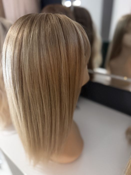 Peruka z włosów  naturalnych  blond