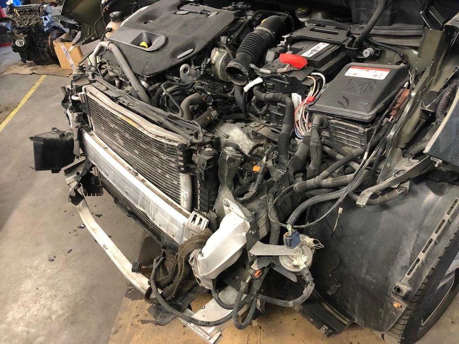 Peugeot 5008 HDi GT Line 2.0 Diesel 5+2 | 2018 | Salvado