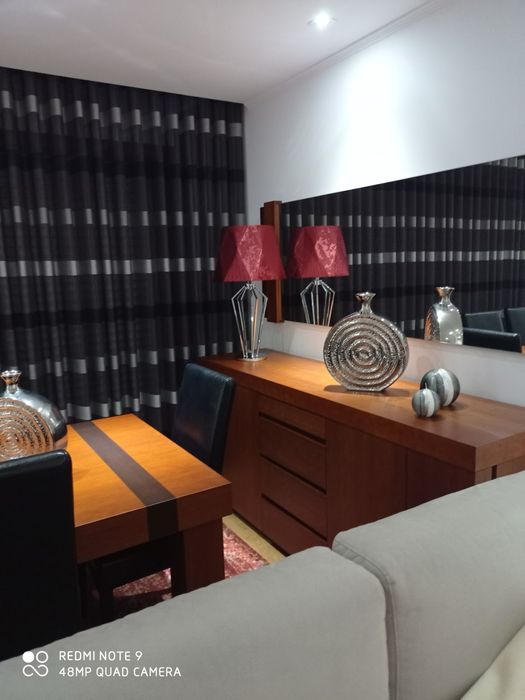 Vendo mobilia de sala em cerejeira