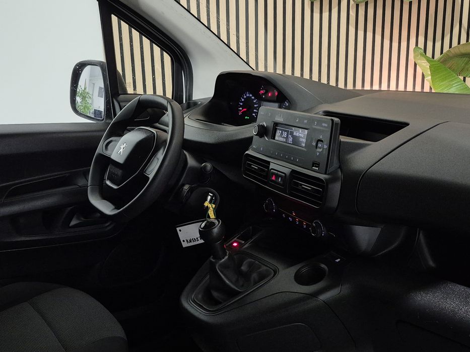 Peugeot Partner 1.6HDI - 130.000KM | GARANTIA | 3 LUGARES - NACIONAL