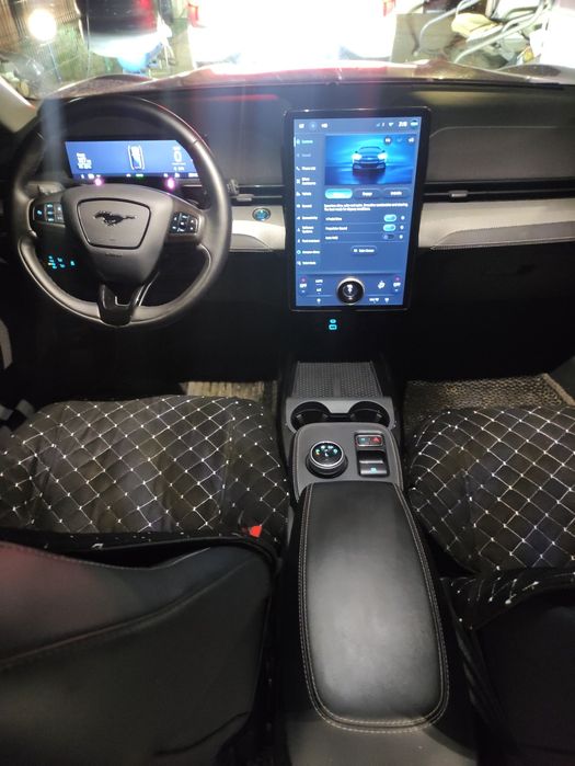 Ford Mustang Mach E 2023