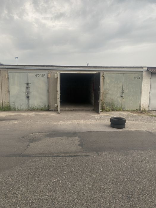 Garaż Himalajska do wynajęcia